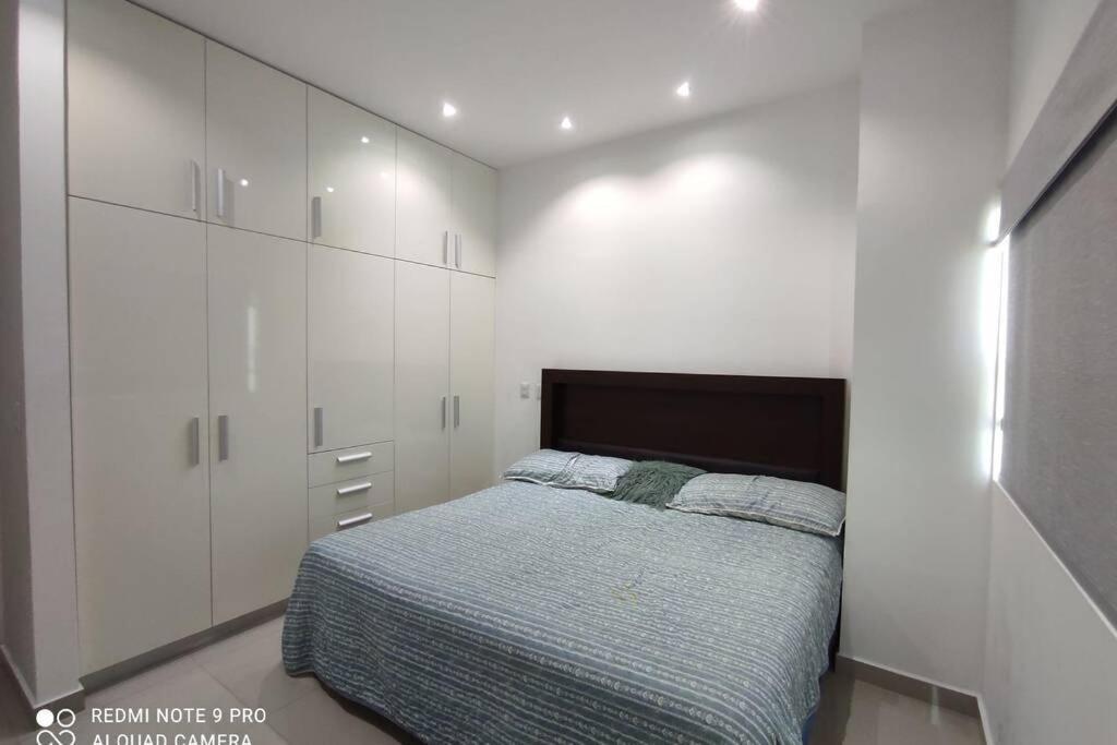 Condominio Torre Eme Frente Al Malecon Vista A La Ciudad Con Alberca Y Algo Al Mar Gimnacio Mazatlan Luaran gambar